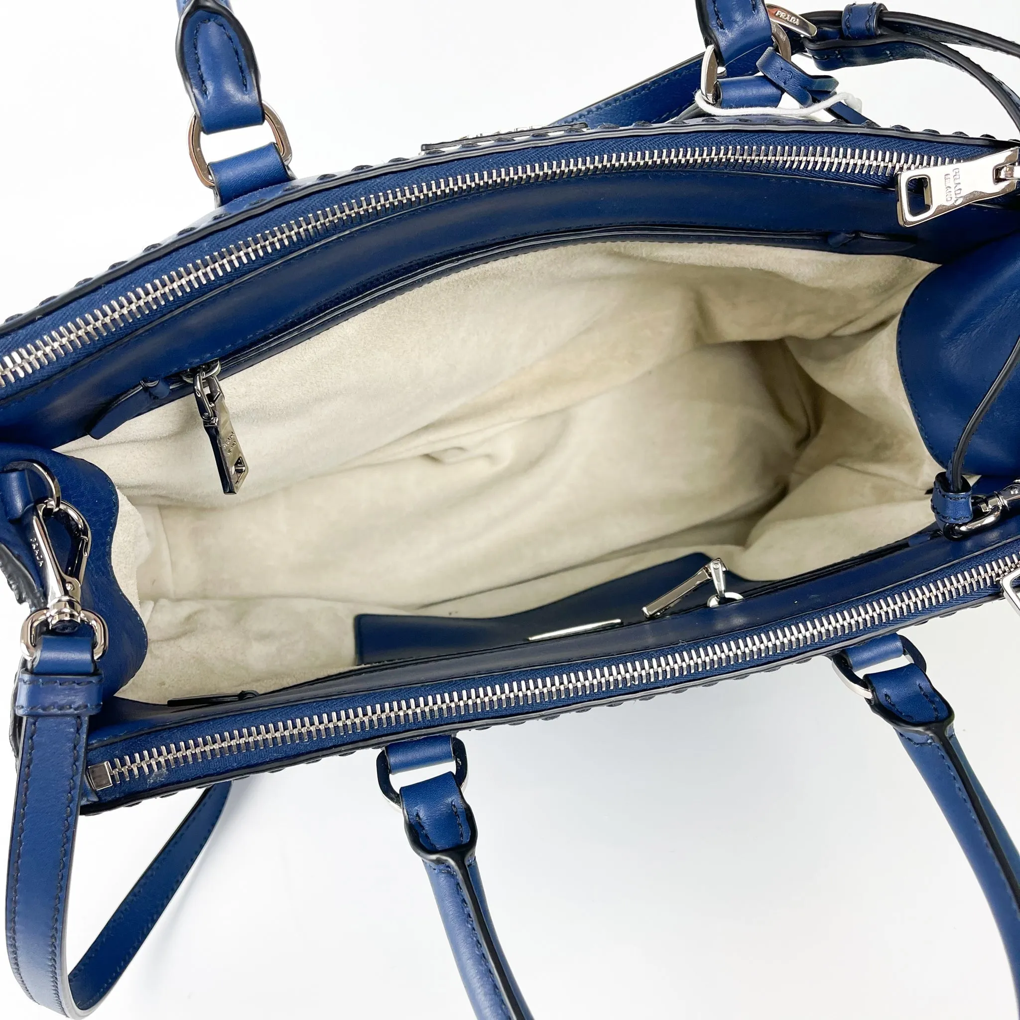 Bluette City Calfskin Stitched Leather Medium Double Zip
