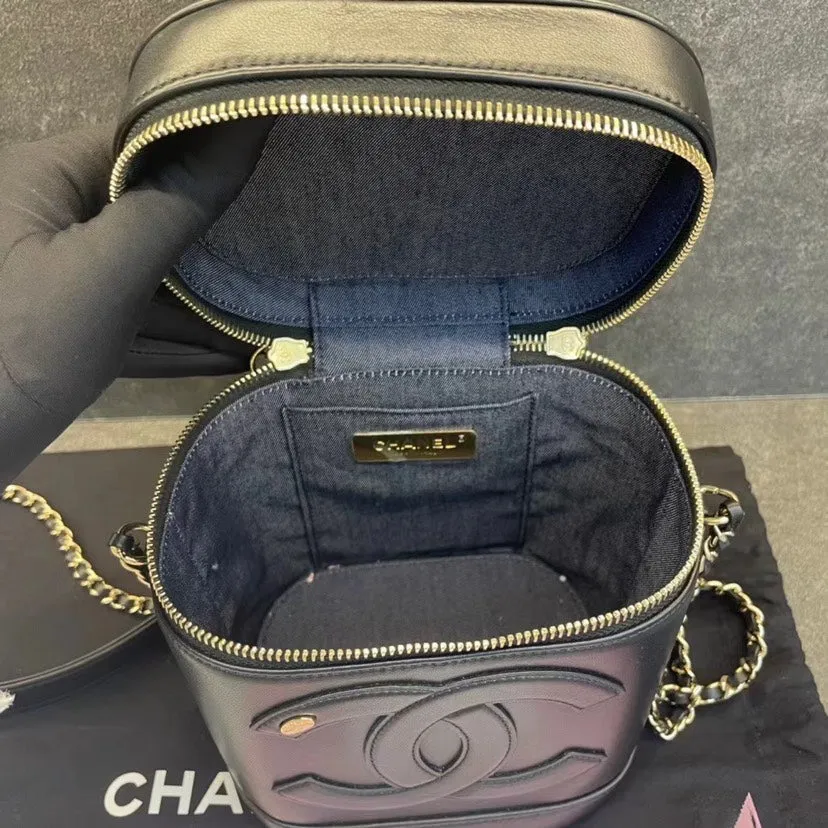 Chanel Black Vanity Case Leather Shoulder Bag Medium