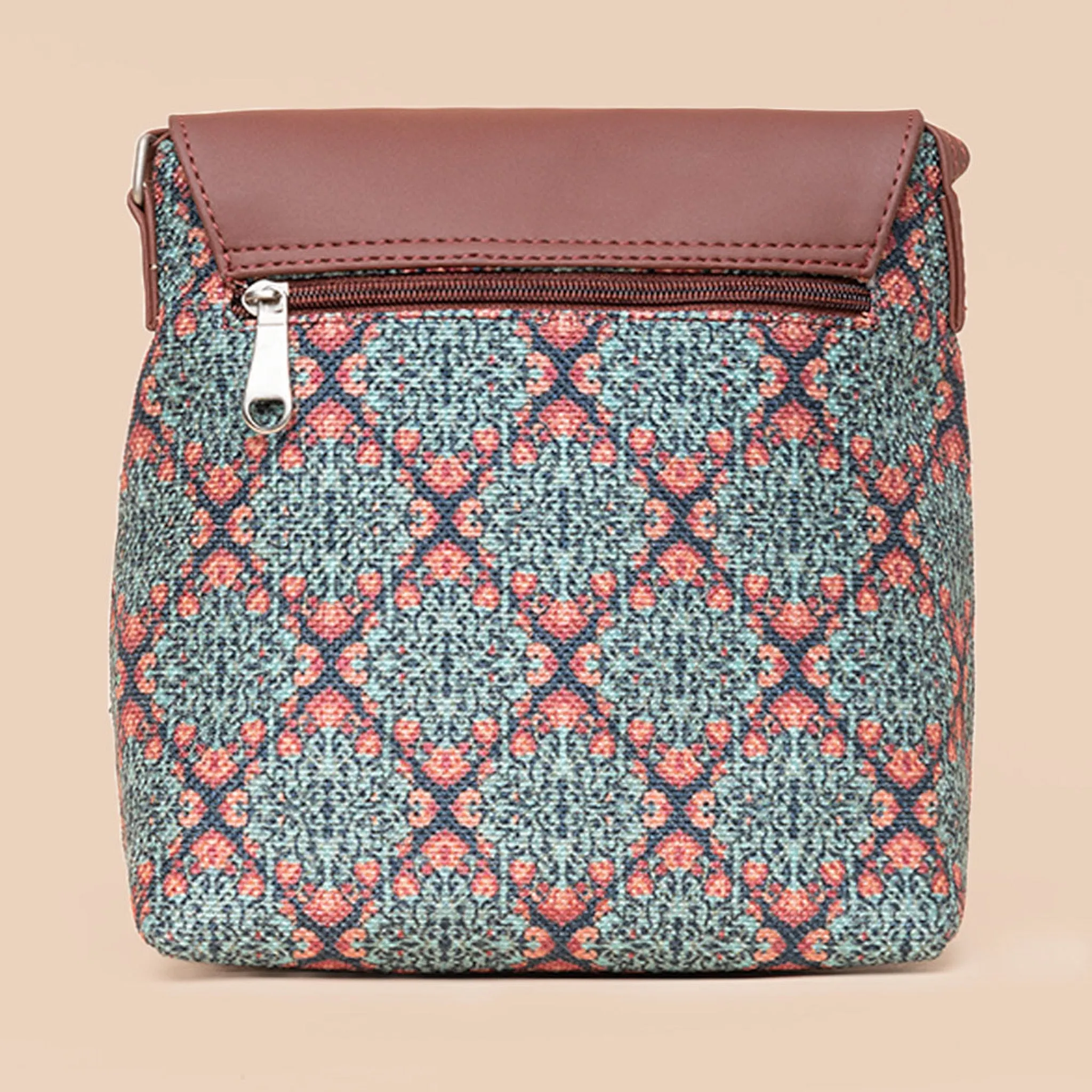Kolkata Nouveau Flap Sling Bag