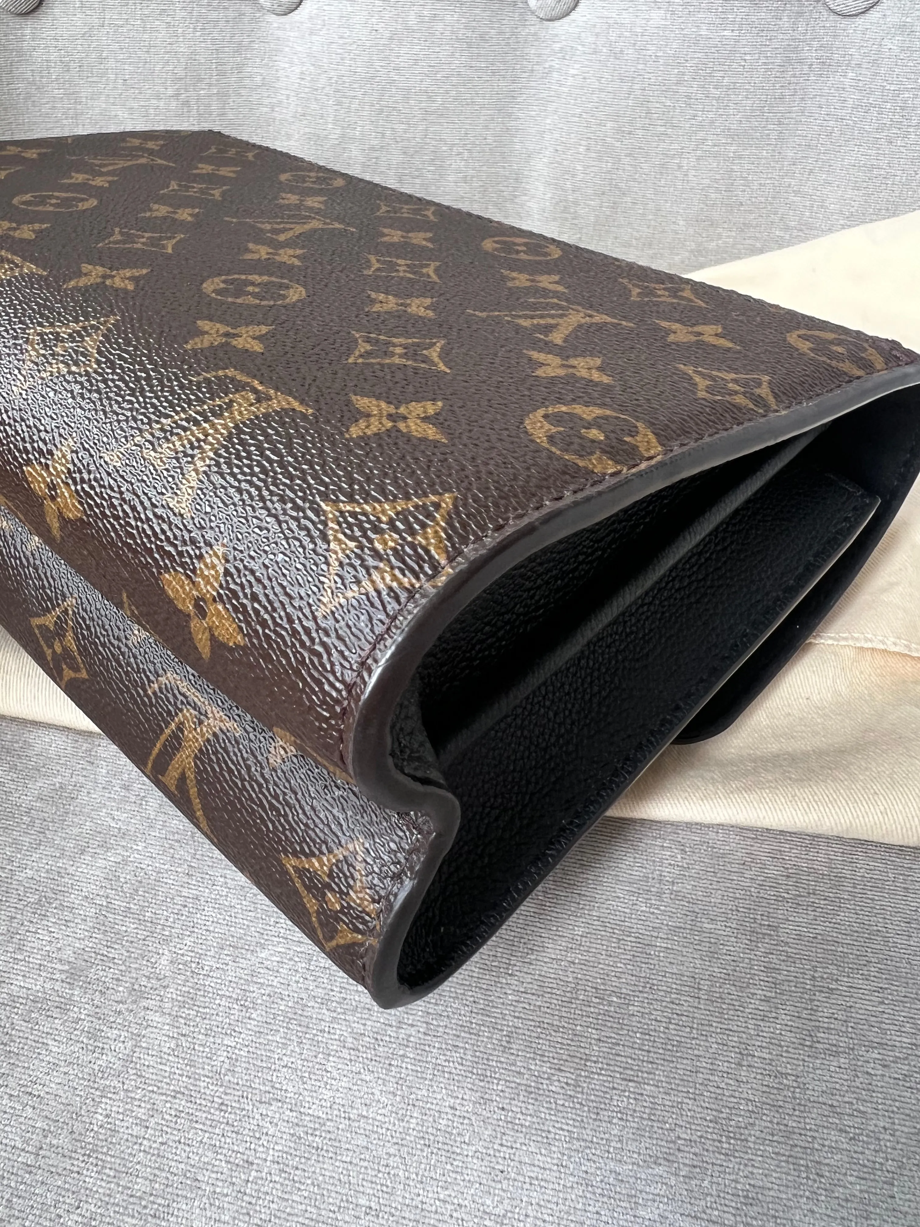 Louis Vuitton Victoire Monogram and Black (RRP £2000)