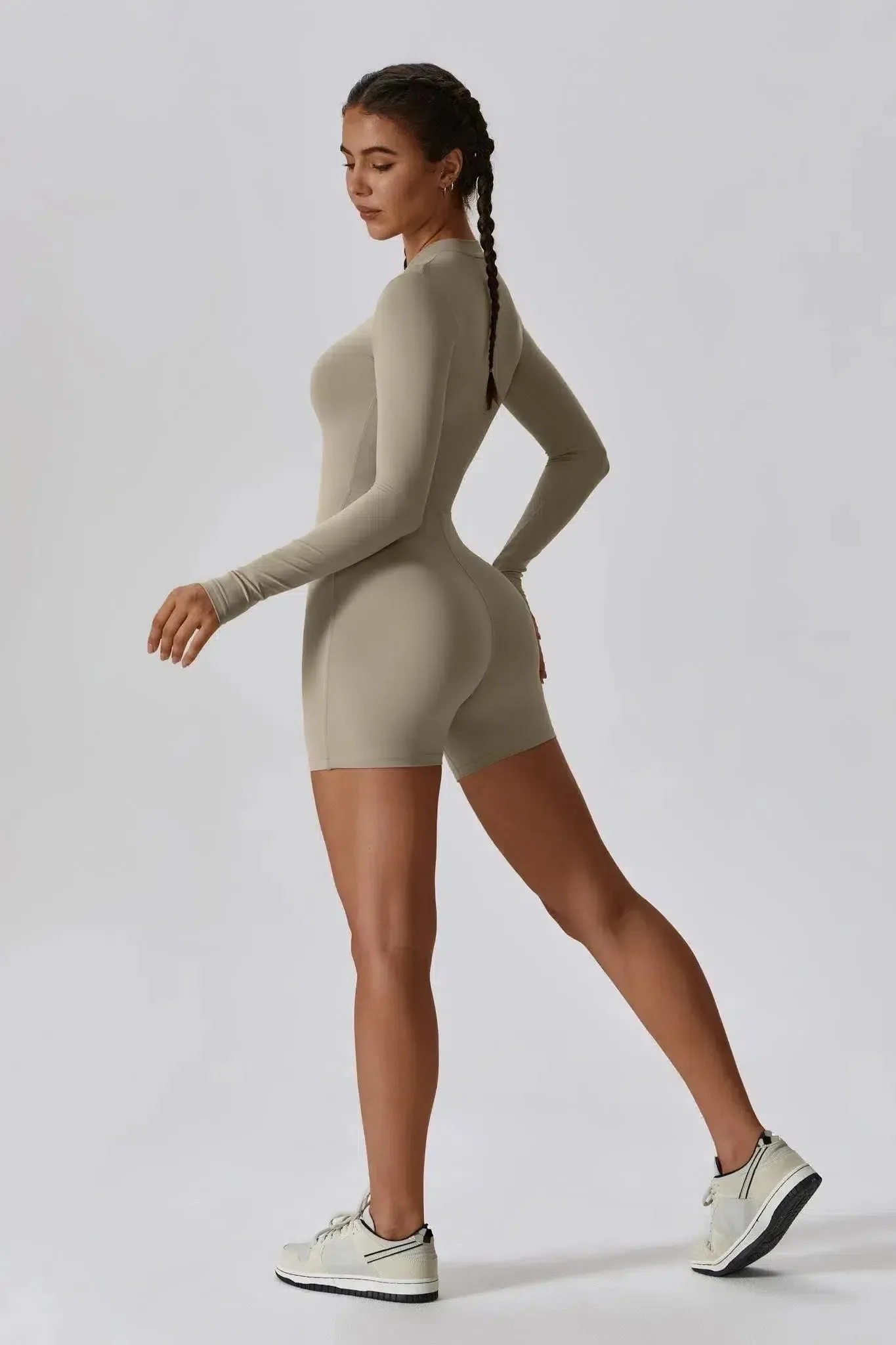 Tahlia – Collar half-zip – Modern activewear romper