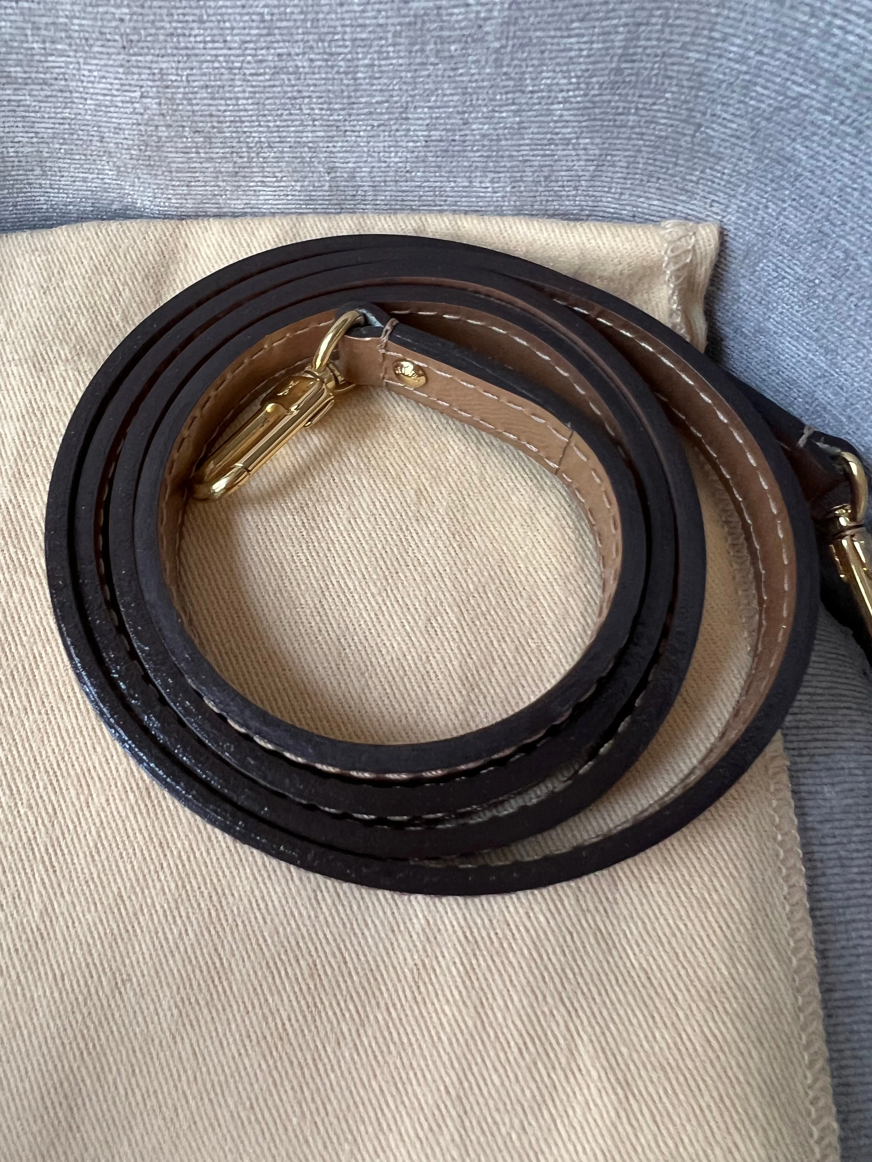Trendy Inspired Louis Vuitton Alma Gold Vernis Patent Leather (rrp £1590)