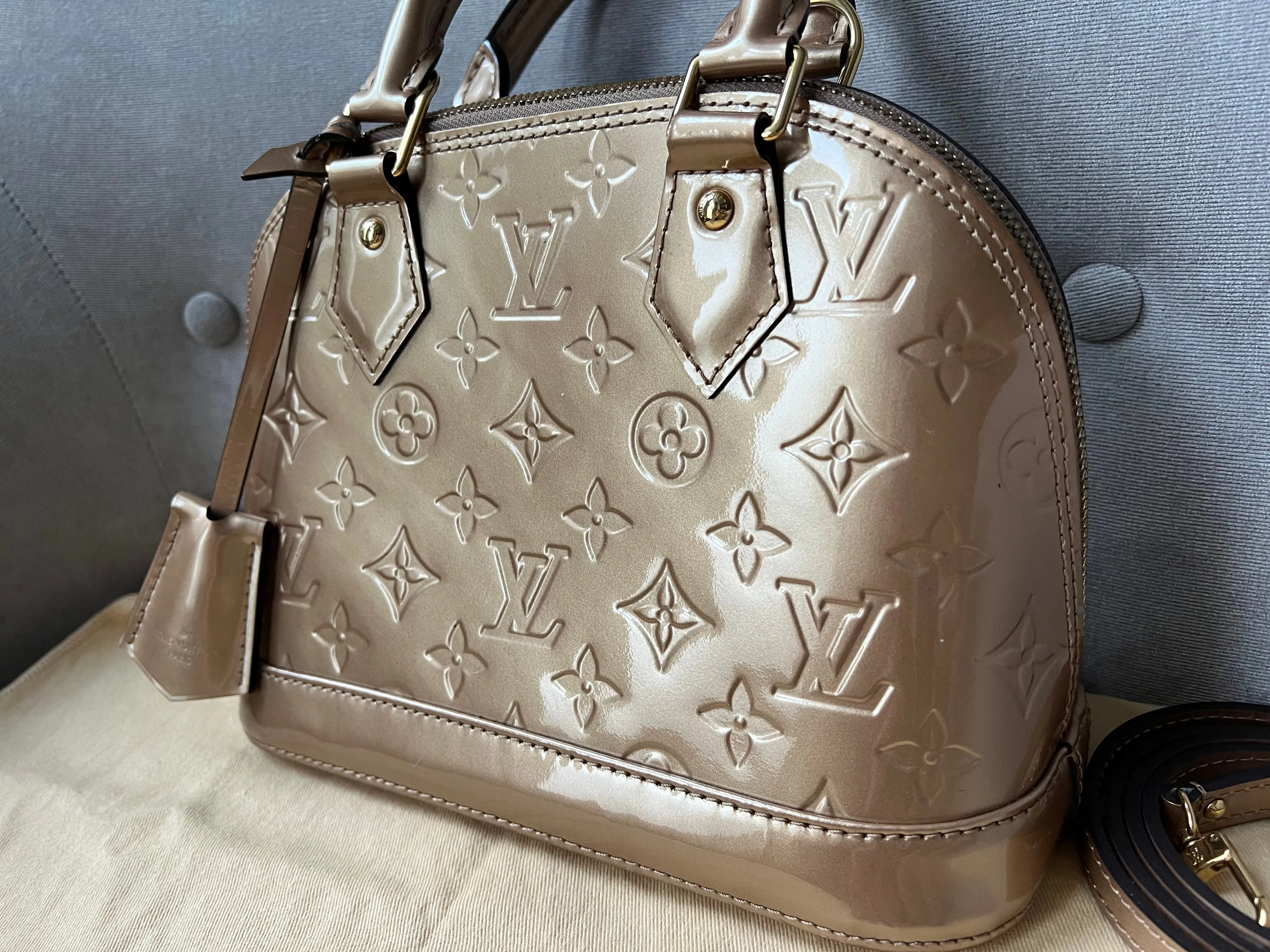 Trendy Inspired Louis Vuitton Alma Gold Vernis Patent Leather (rrp £1590)
