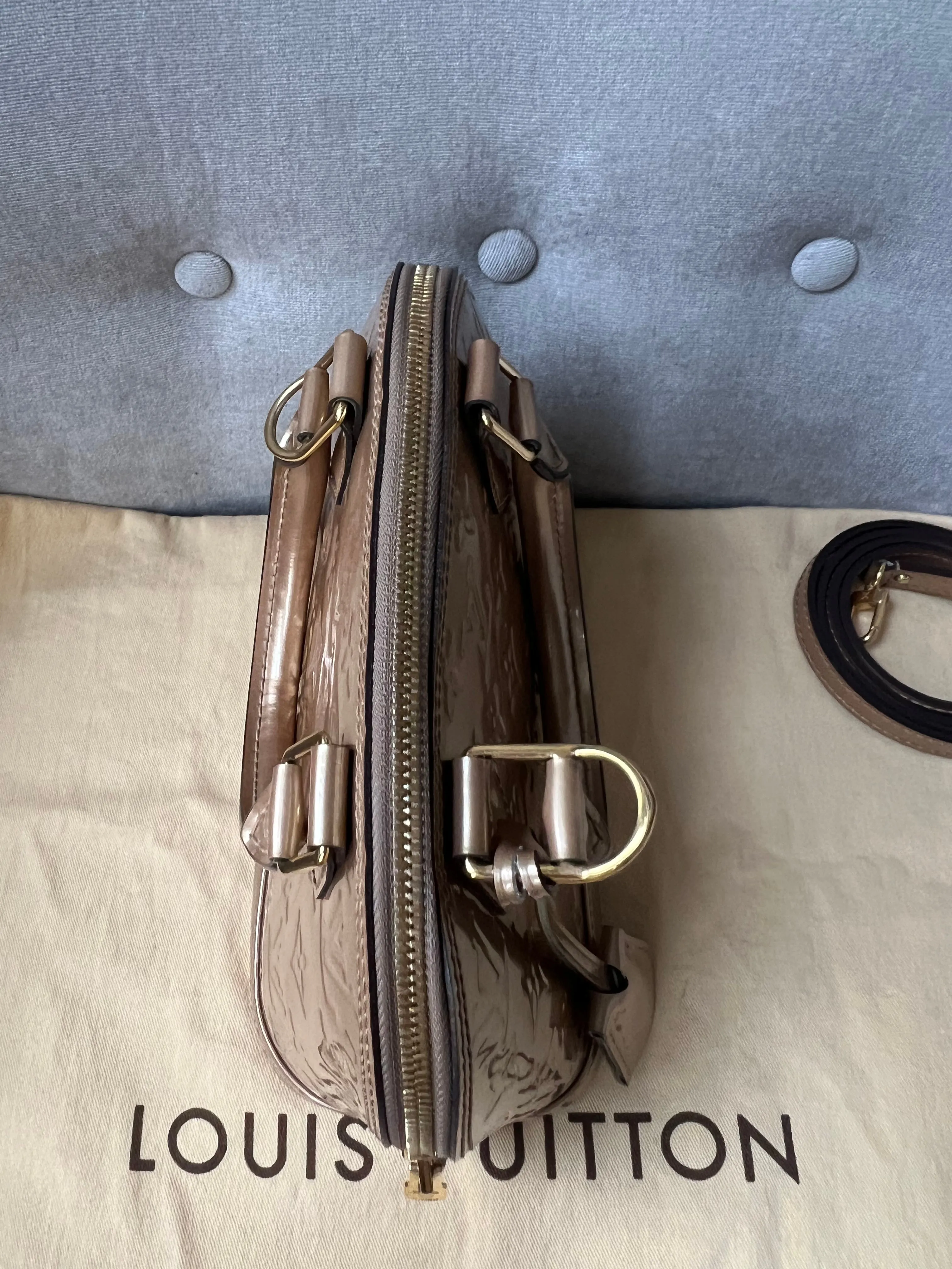 Trendy Inspired Louis Vuitton Alma Gold Vernis Patent Leather (rrp £1590)
