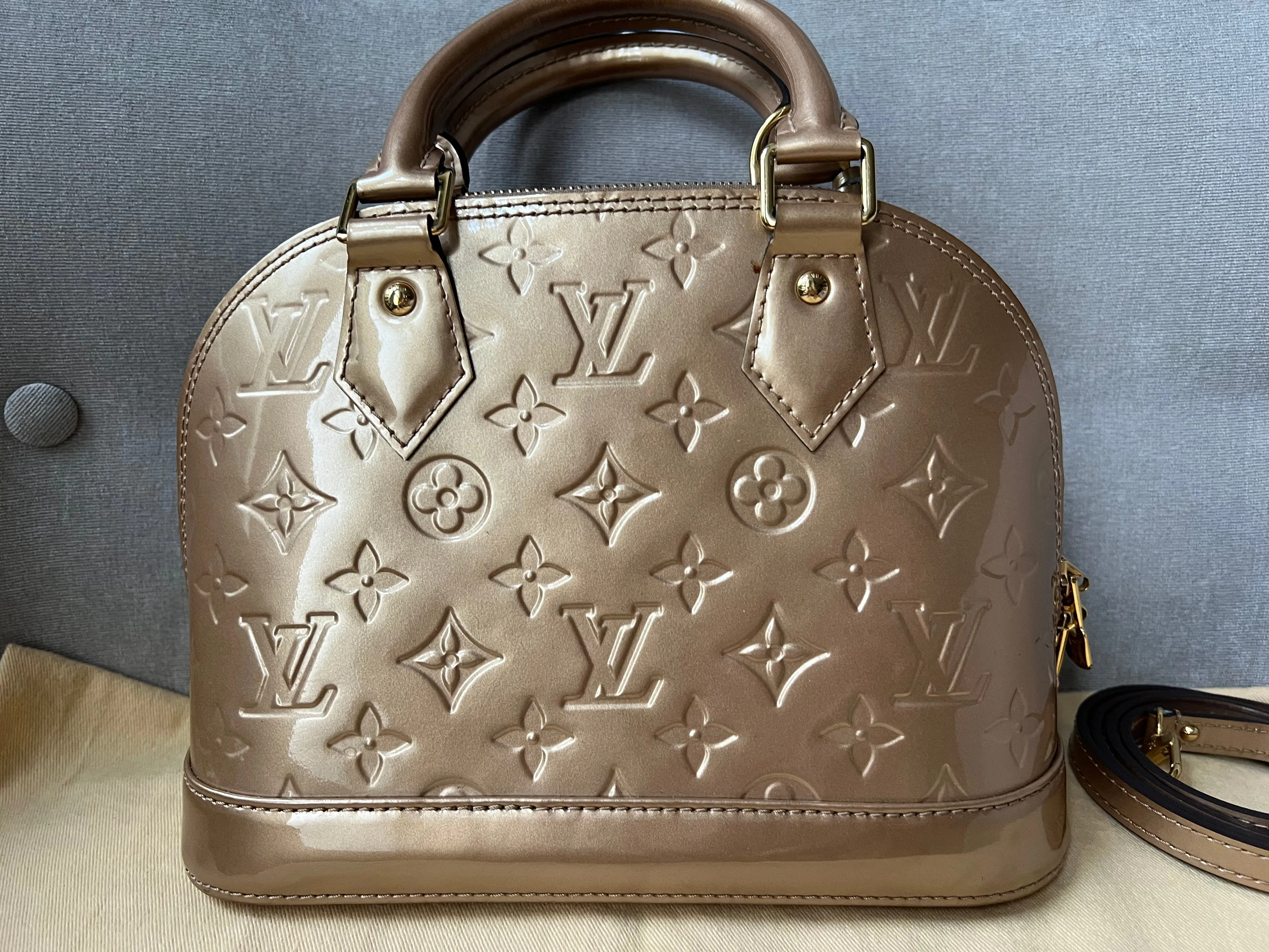 Trendy Inspired Louis Vuitton Alma Gold Vernis Patent Leather (rrp £1590)