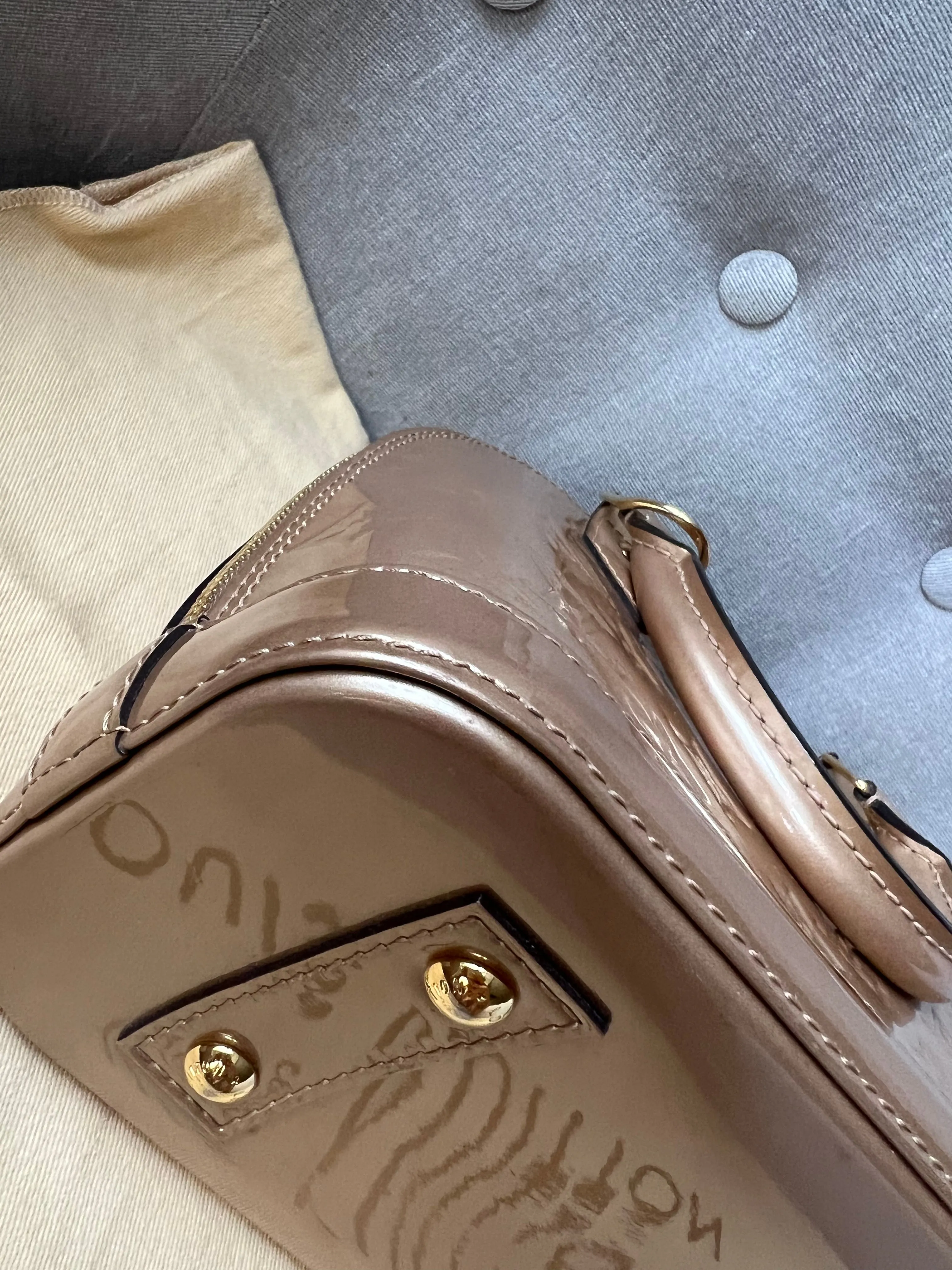 Trendy Inspired Louis Vuitton Alma Gold Vernis Patent Leather (rrp £1590)