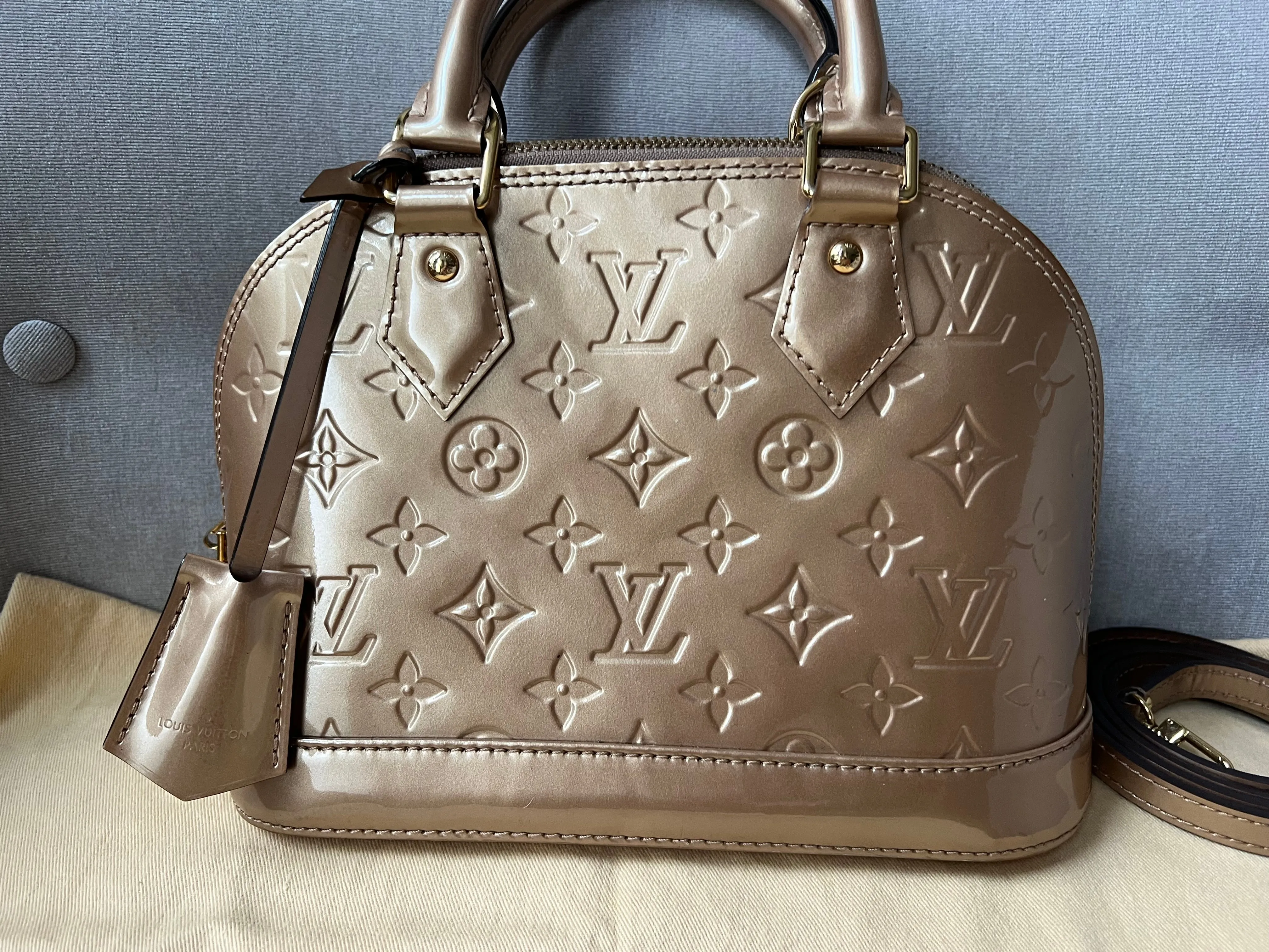 Trendy Inspired Louis Vuitton Alma Gold Vernis Patent Leather (rrp £1590)