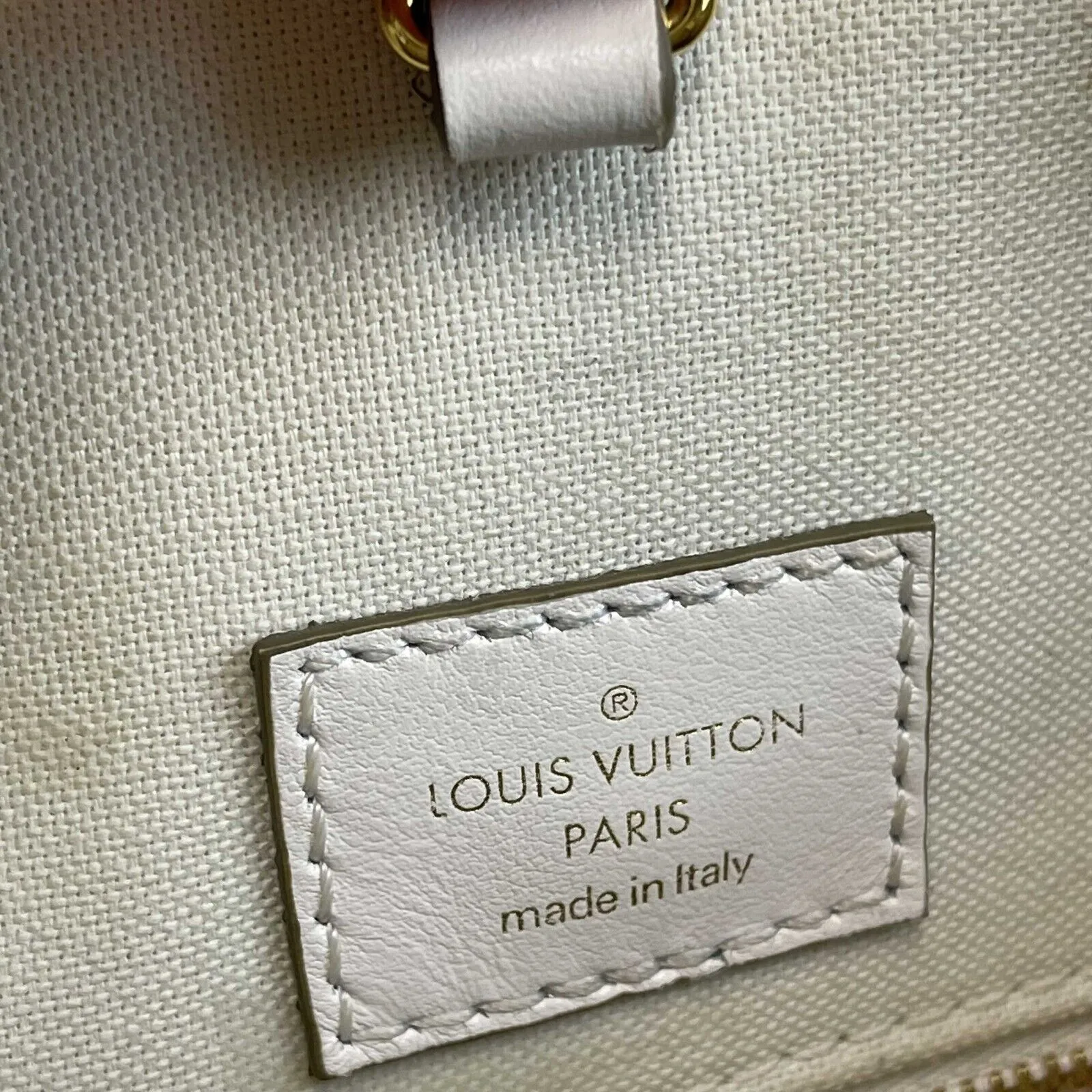 Trendy Inspired Louis Vuitton Giant Spring In The City Onthego Mm